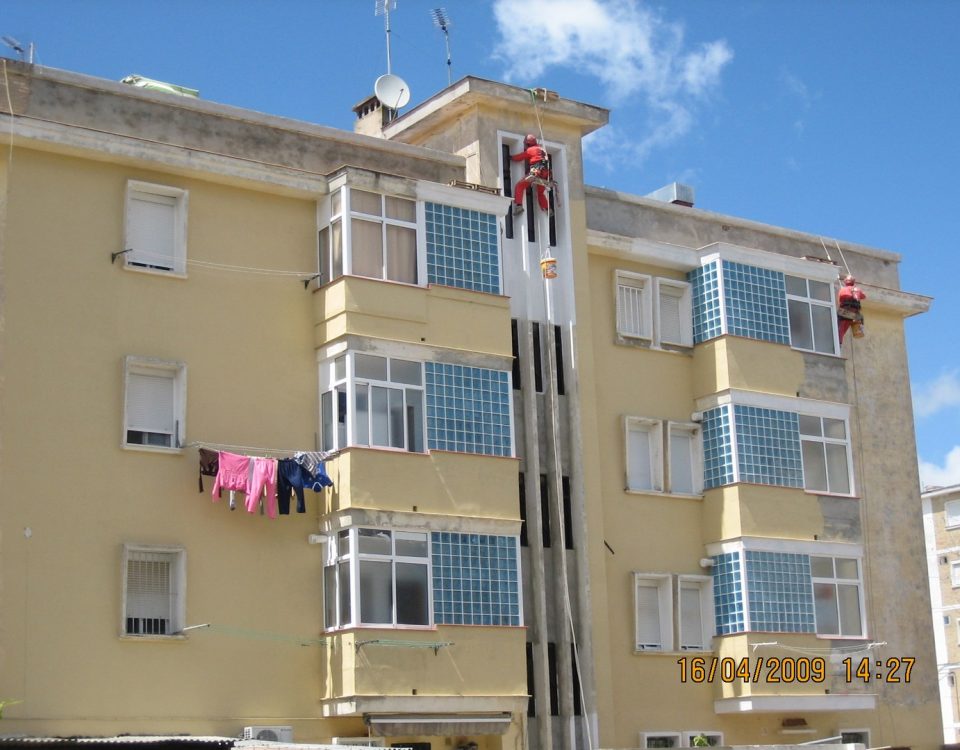 Rehabilitación parcial de edificio y trabajos verticales en C/ Parra, Jerez de la Frontera